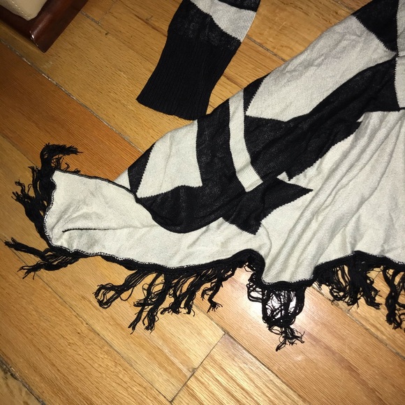 Reversible Cardigan - Picture 6 of 8